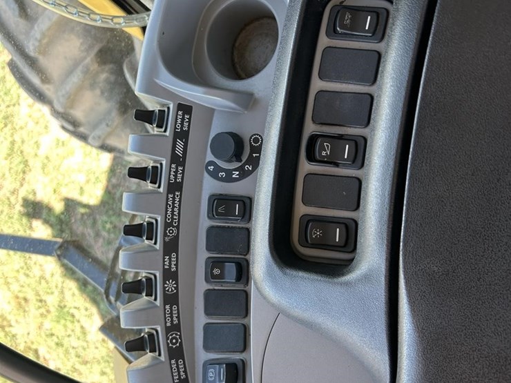 2013-new-holland-cx8080-image-89
