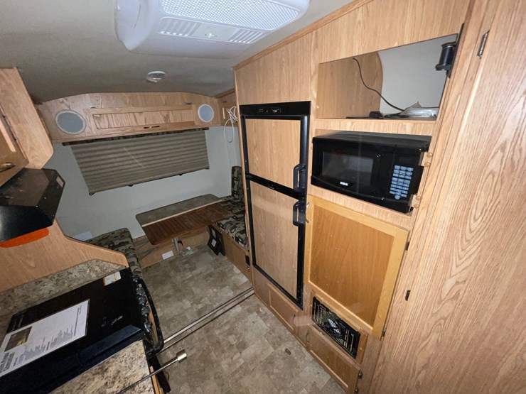 #7001-•-2018-escape-5.0-ta-5th-wheel-camper-(has-mn-title-in-dealy)-image-41