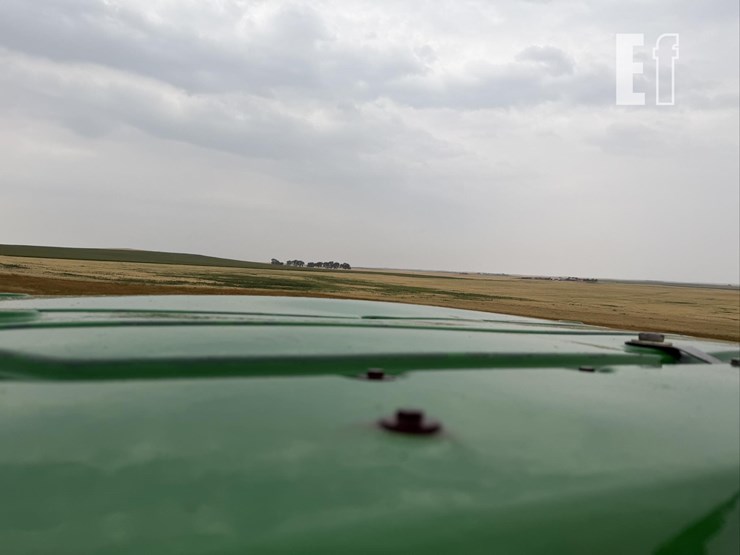 2012-john-deere-7230r-image-47