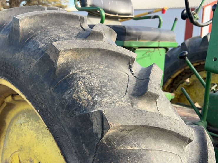 john-deere-model-b-image-27