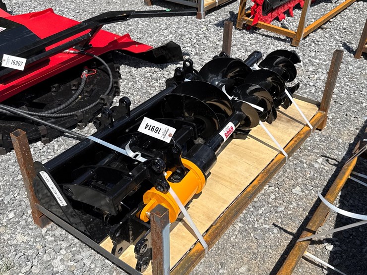 #6068-•-mini-excavator-attachment-package-image-3