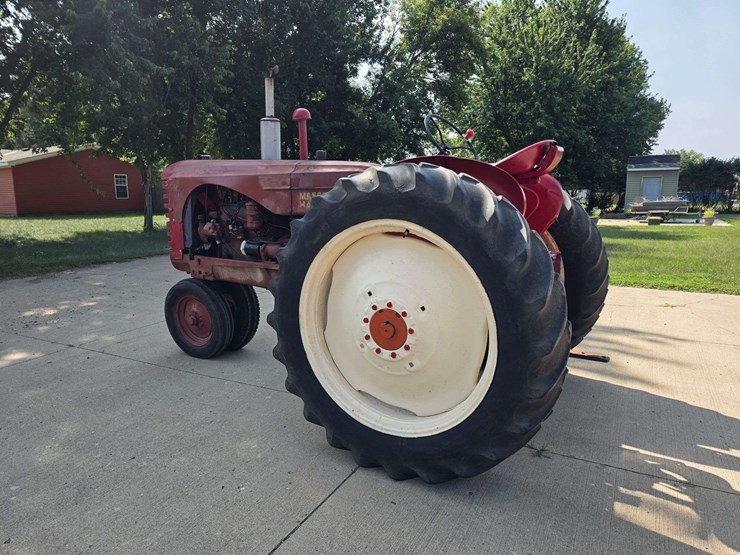 1951-massey-ferguson-44-image-12