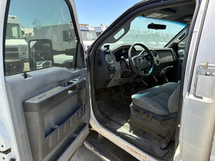 2012-ford-f450-image-15