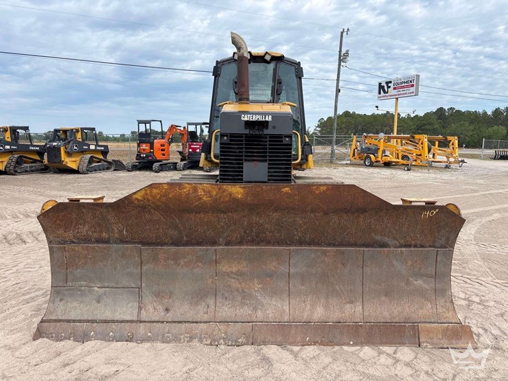 2015-caterpillar-d6k2-lgp-image-49