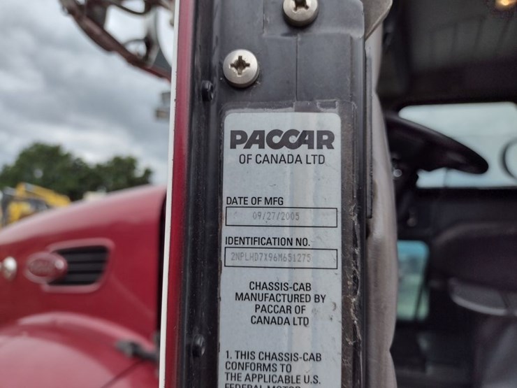 2006-peterbilt-335-image-5