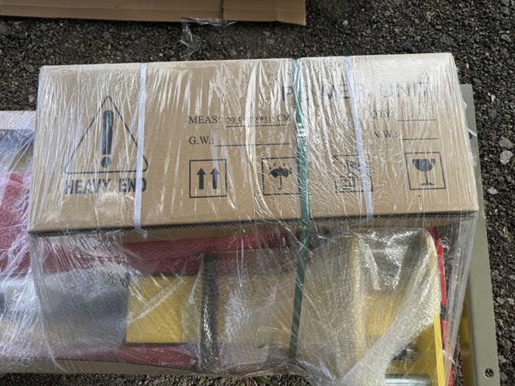 #18-•-10,000lb-two-post-base-plate-auto-lift-image-3