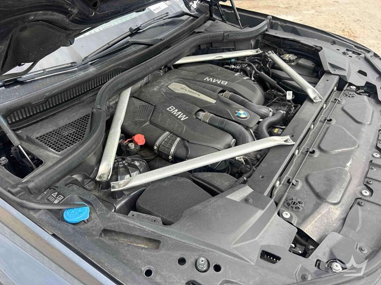 2011-bmw-x5-image-9