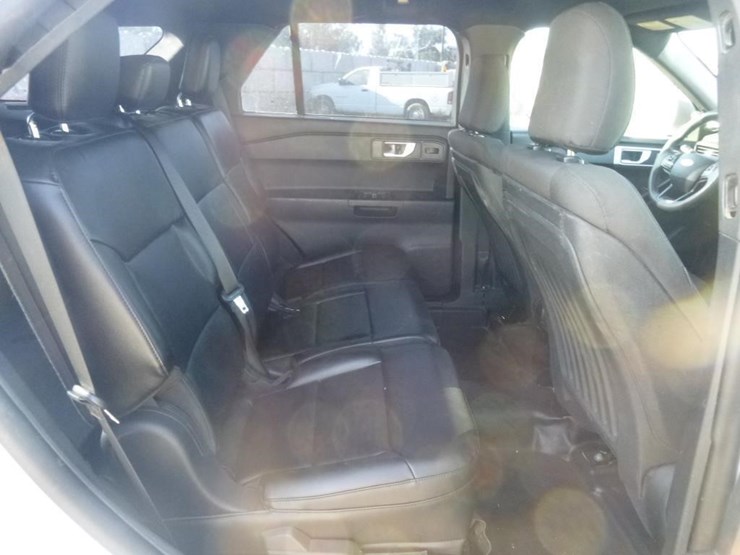 2020-ford-explorer-image-20