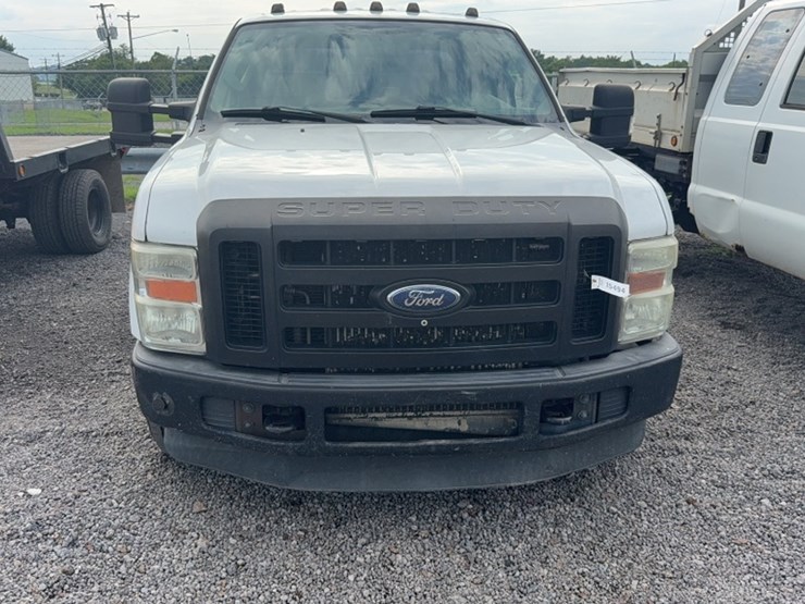 2010-ford-f250-image-2