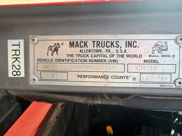 1999-mack-ch612-image-20