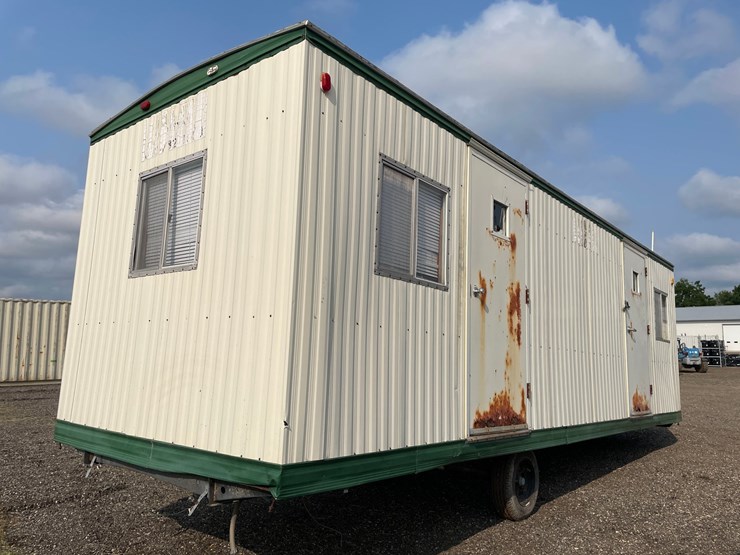 #4483-•-26'-single-axle-job-trailer-image-4
