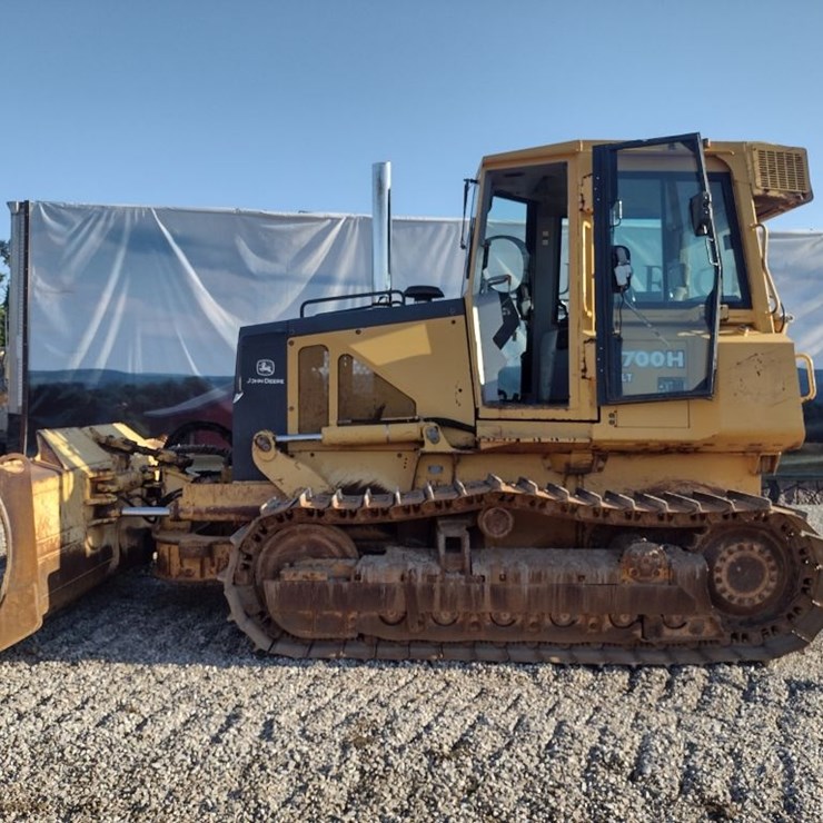 DEERE 700H LT