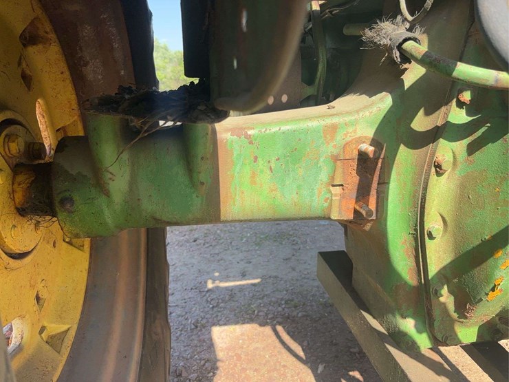 john-deere-70-image-73