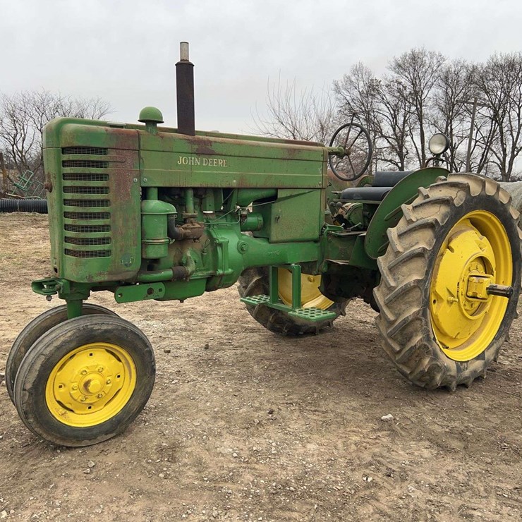 JOHN DEERE MT