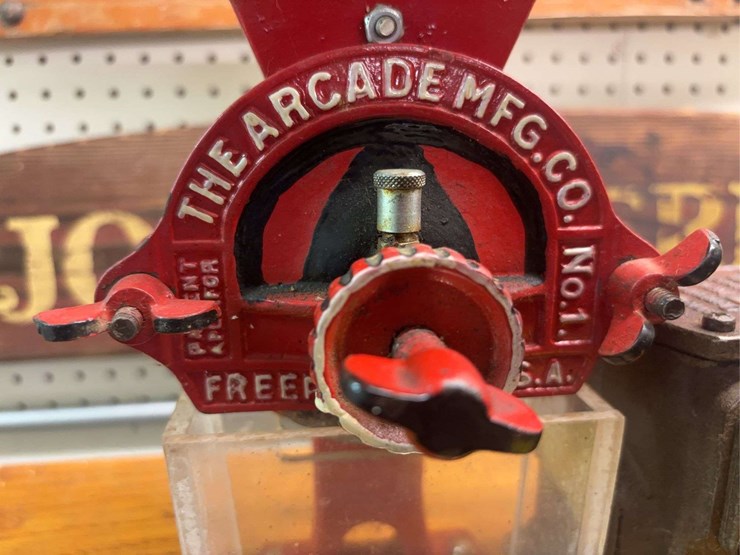 1/2-scale-john-deere-model-e-horse-hit-and-miss-wngine-and-arcade-burr-mill-image-22