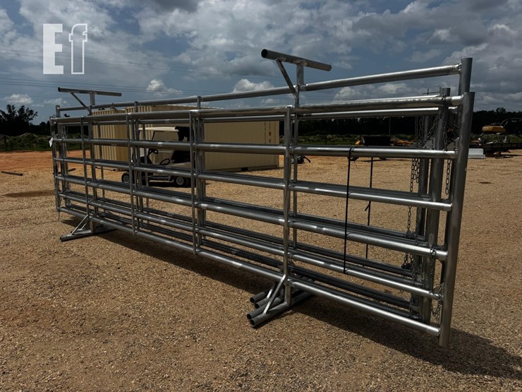 galvanized-free-standing-20'-panels-7479-image-2