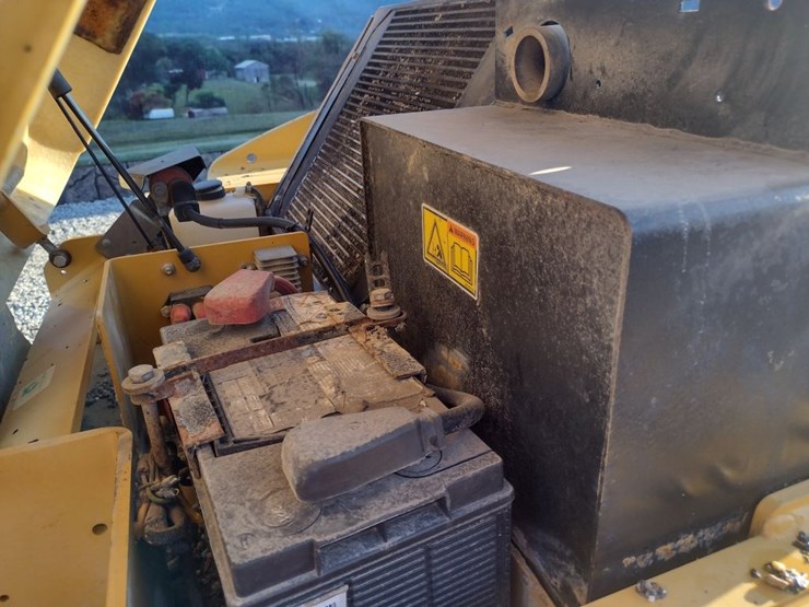 caterpillar-cb34xw-image-28