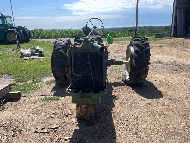 john-deere-70-image-2