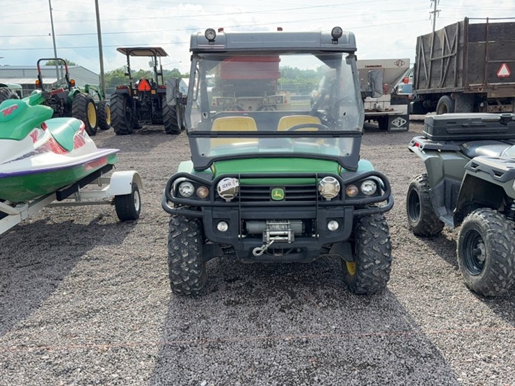 john-deere-gator-image-2