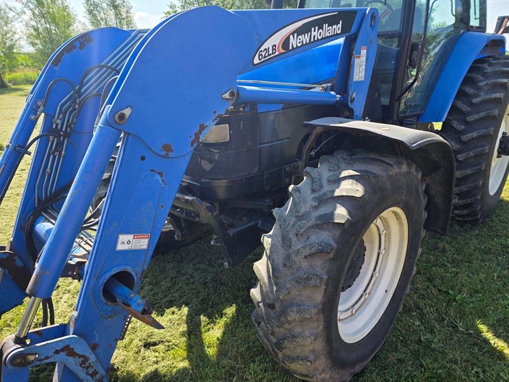 2003-new-holland-tm155-image-26