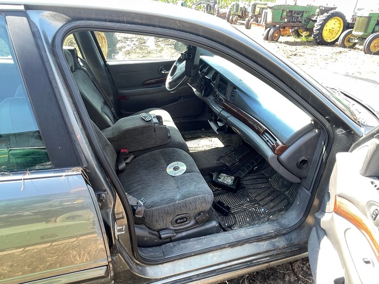#4682-•-2005-buick-lesabre-(no-title,-for-parts)-image-21