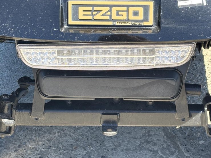 ez-go-electric-utility-cart-image-7