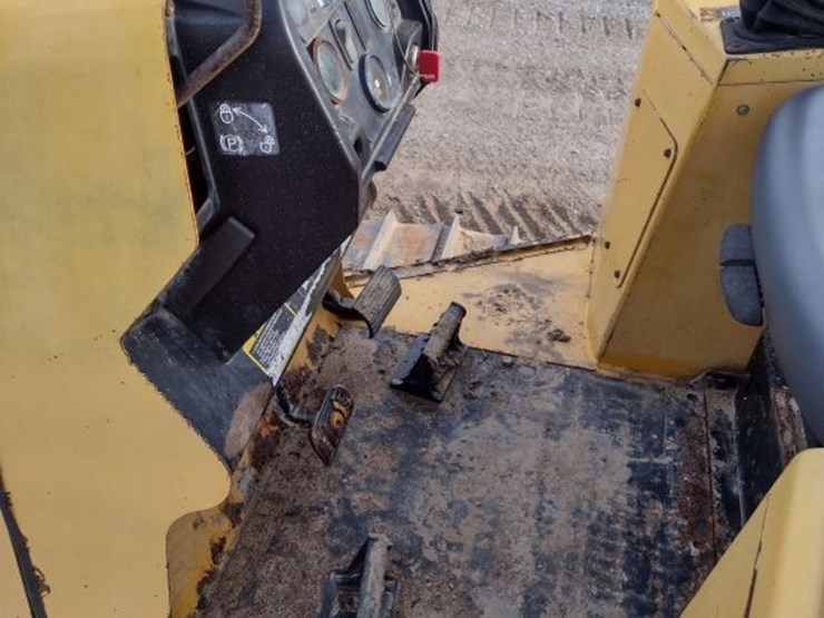 deere-650h-lgp-image-11