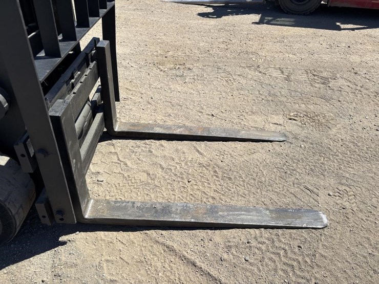 yale-glp50-forklift-image-10
