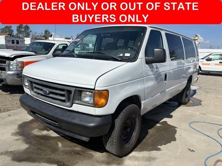 2007-ford-e350-image-1