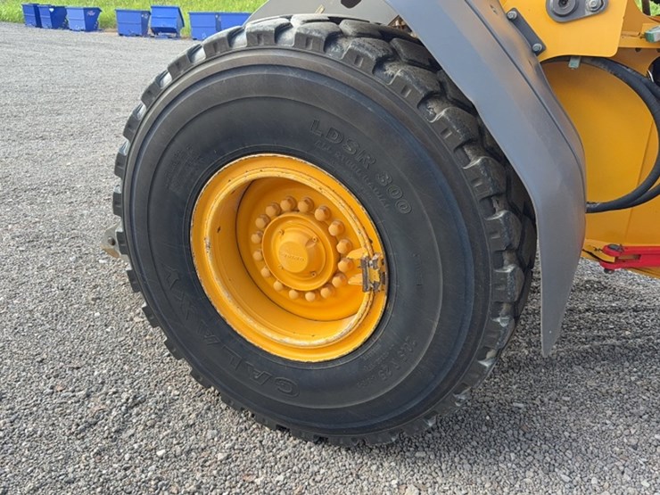 volvo-l90g-image-10