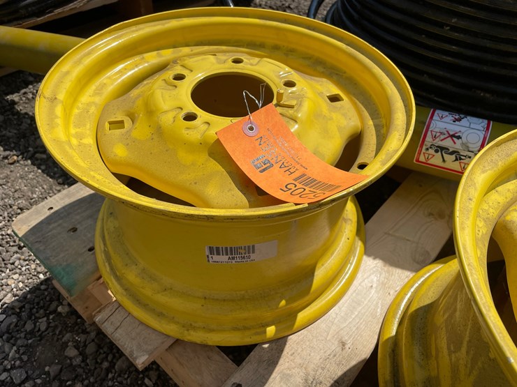 john-deere-12-image-2