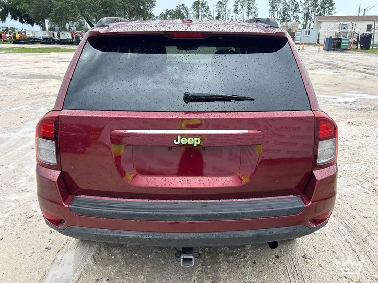 2014-jeep-compass-image-24