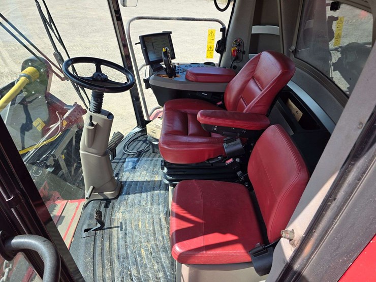 2013-case-ih-8230-image-90