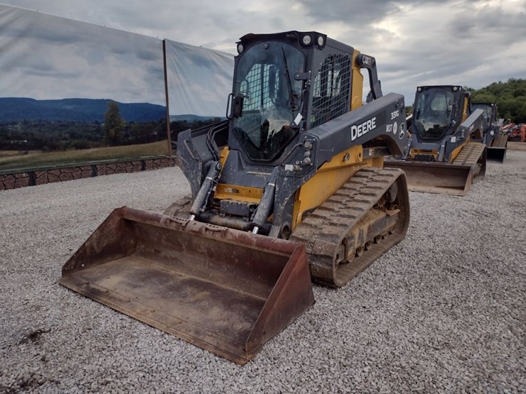 deere-331g-image-32
