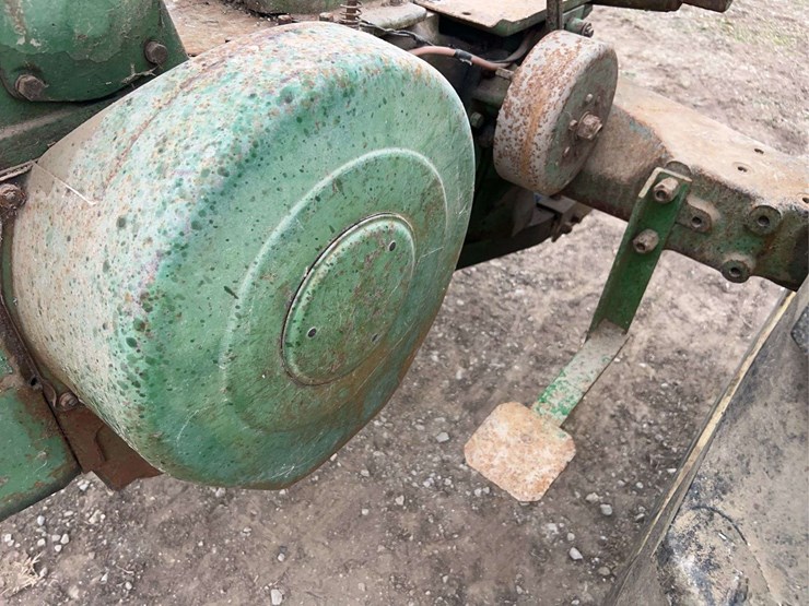 john-deere-model-b-image-42