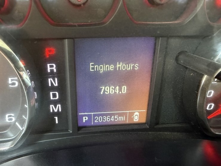 2016-chevrolet-silverado-3500-image-24