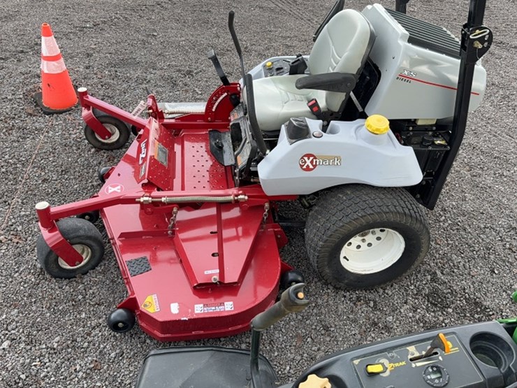 #3081-•-exmark-lazer-z-xs-zero-turn-mower-image-10