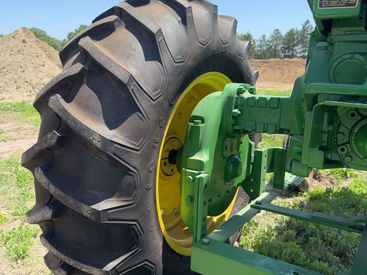john-deere-3020-image-17