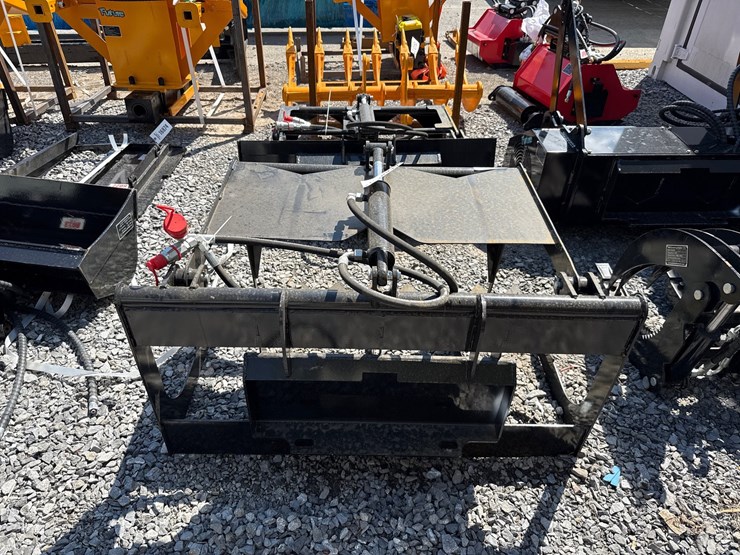 #6010-•-44"-dingo-skeleton-grapple-image-3