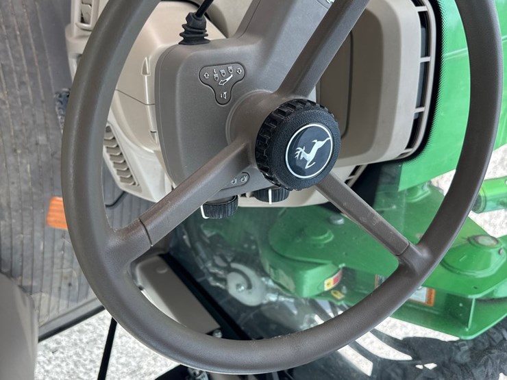 john-deere-6120m-image-12