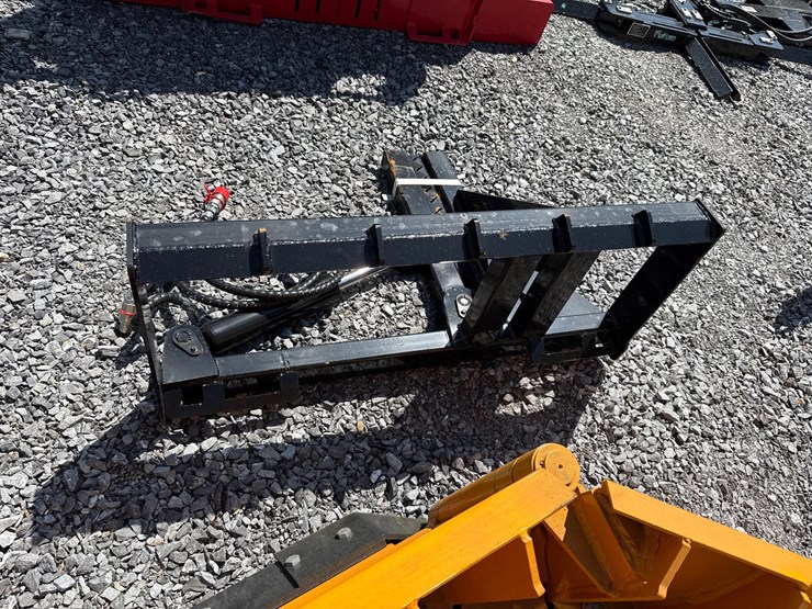 #6043-•-skid-steer-tree-puller-image-3