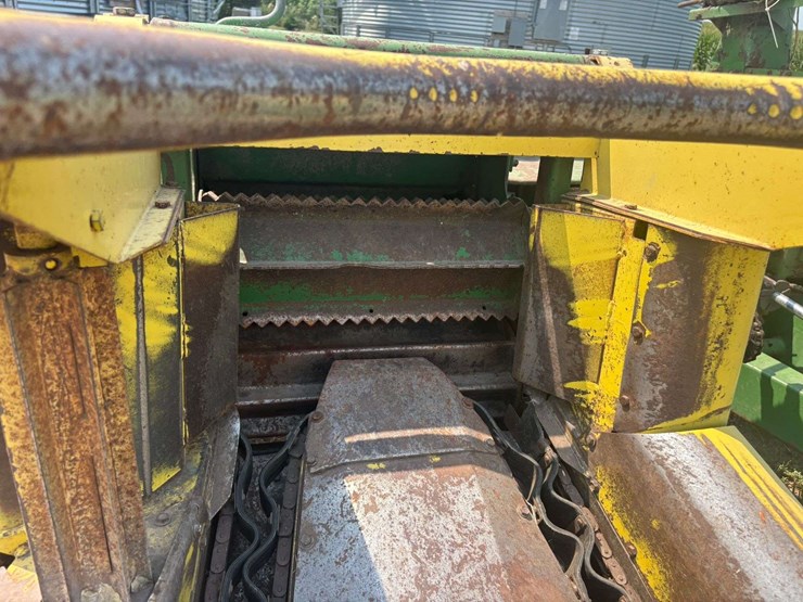 john-deere-3800-image-19