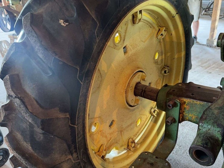 john-deere-530-image-14