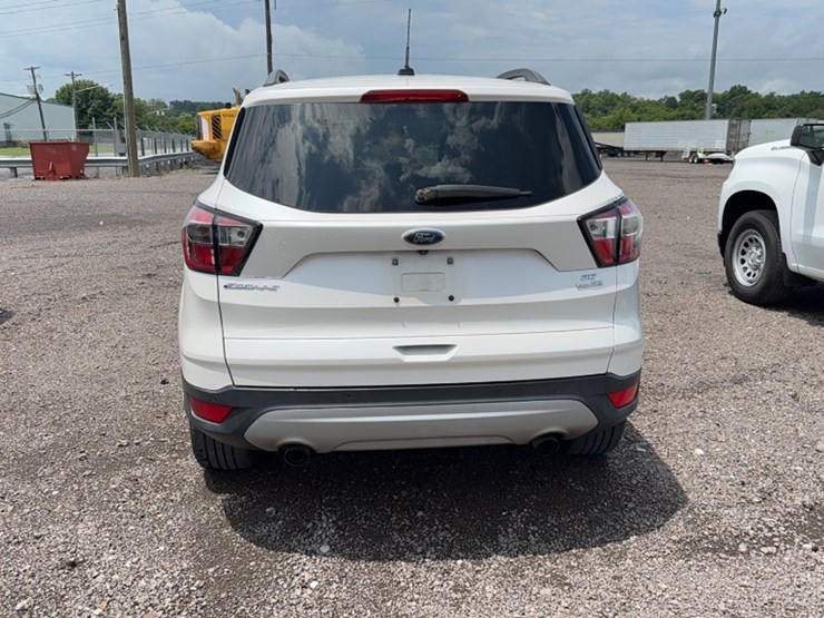 2017-ford-escape-image-9