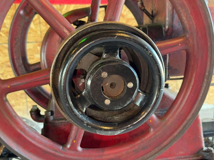"rare"-stover-john-deere-plow-company-4-horse-hit-and-miss-engine-and-cart-image-9