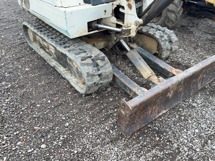 1998-bobcat-325-image-7