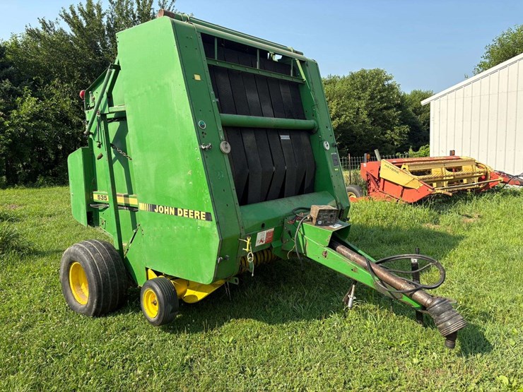 john-deere-535-image-1