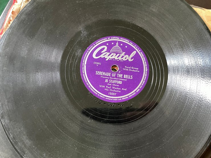 #7325-•-vinyl-records-image-3