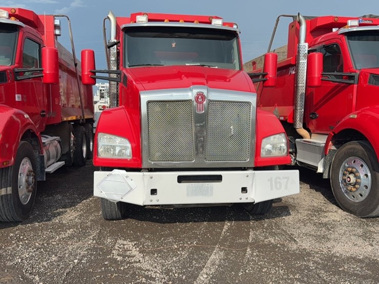 2016-kenworth-t880-image-2