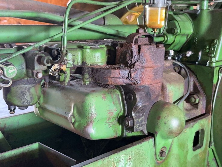 john-deere-530-image-32